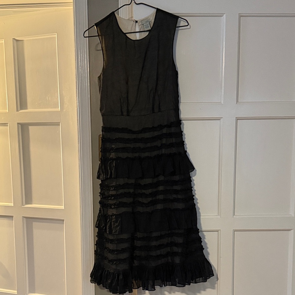 Odille - Elegant and Unique Black Ruffled Dress from Anthropologie size 0